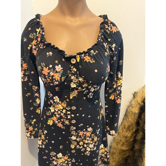 Women’s Black, Long, Sleeved, Soft Cotton Dress Floral Size Small - Picture 3 of 7